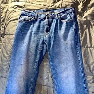 Men’s DKNY denim blue jeans